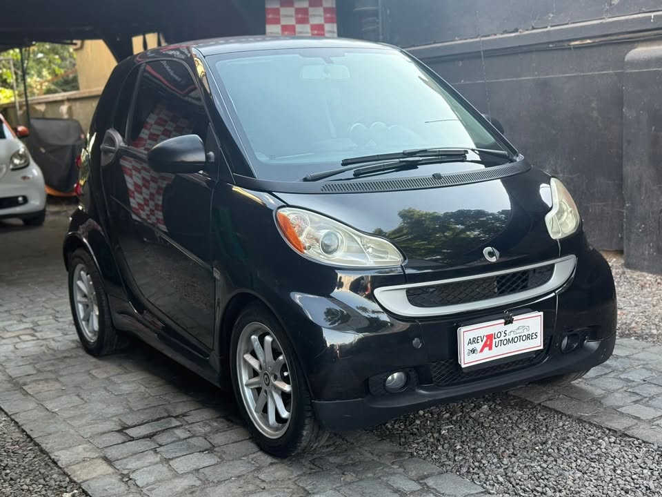 
								Mercedes-Benz smart brabus fortwo 2010 full									