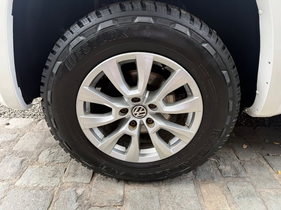 
								Volkswagen Amarok DCAB TDI 4×4 Trendline 2.0– Año 2023 full									