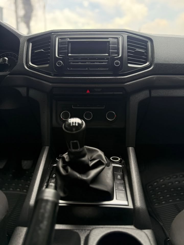 
								Volkswagen Amarok DCAB TDI 4×4 Trendline 2.0– Año 2023 full									