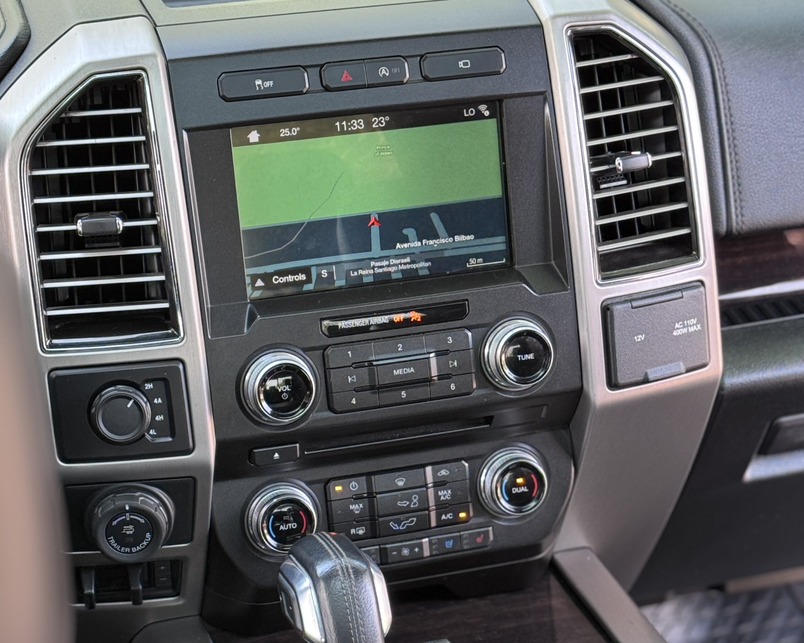 
								Ford F-150 Platinum 2018 full									