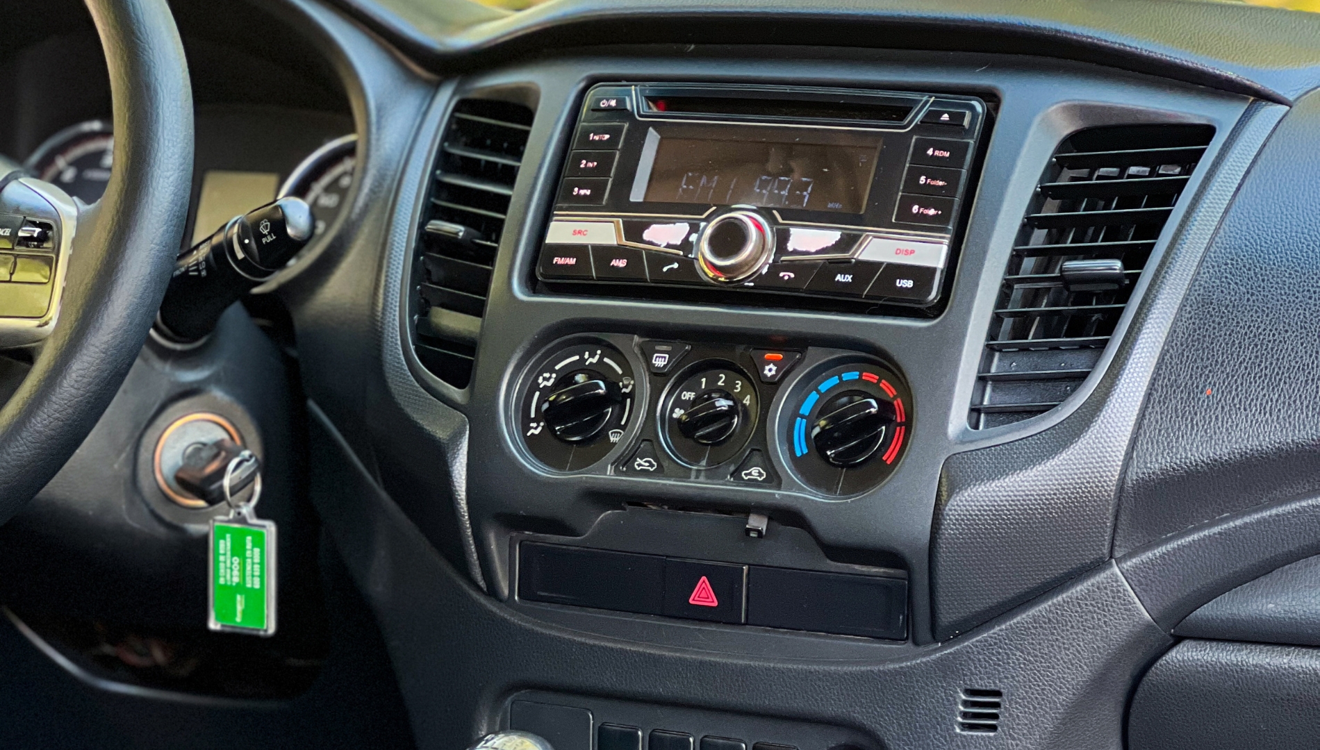 
								MITSUBISHI L200 KATANA CRT 4X4 2.4 DSL 2020 full									