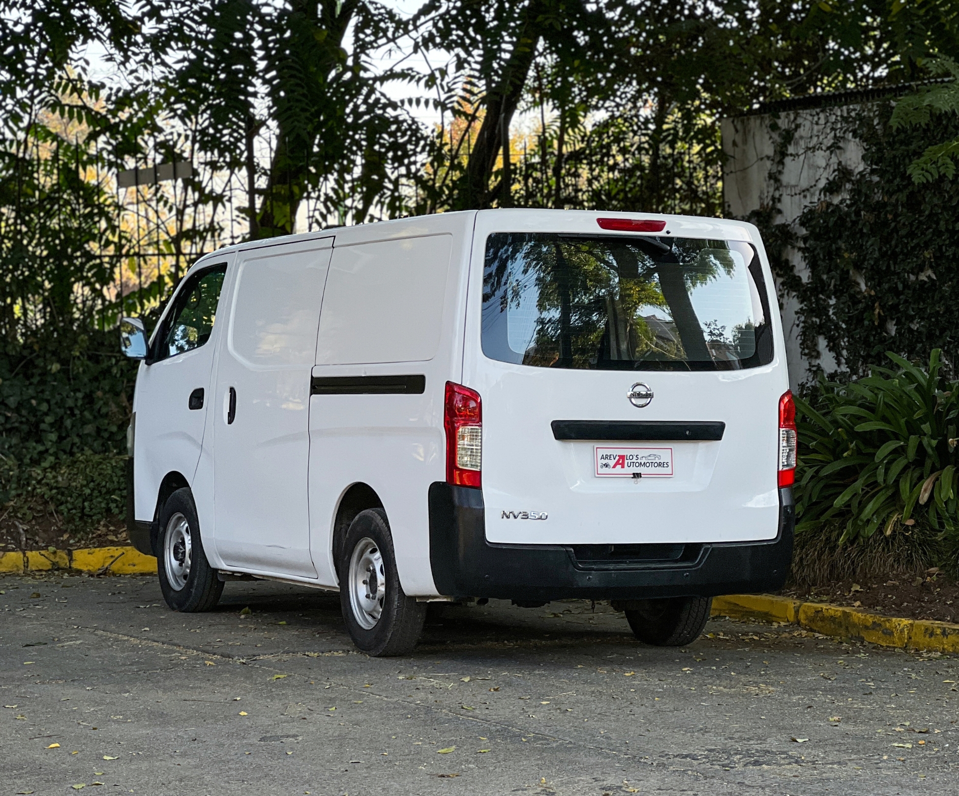 
								NISSAN NV350 LONG DX 2.5 2015 full									