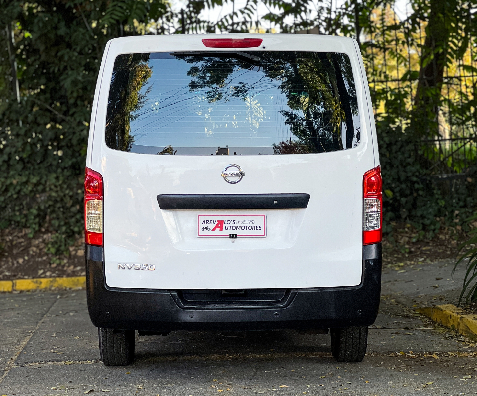 
								NISSAN NV350 LONG DX 2.5 2015 full									