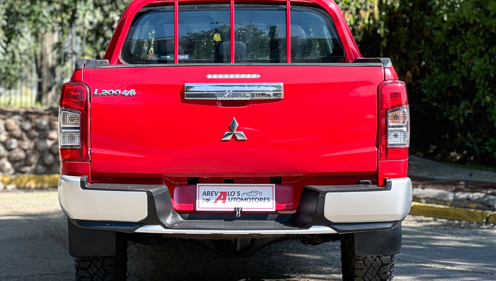 
								MITSUBISHI L200 KATANA CRT 4X4 2.4 DSL 2020 full									