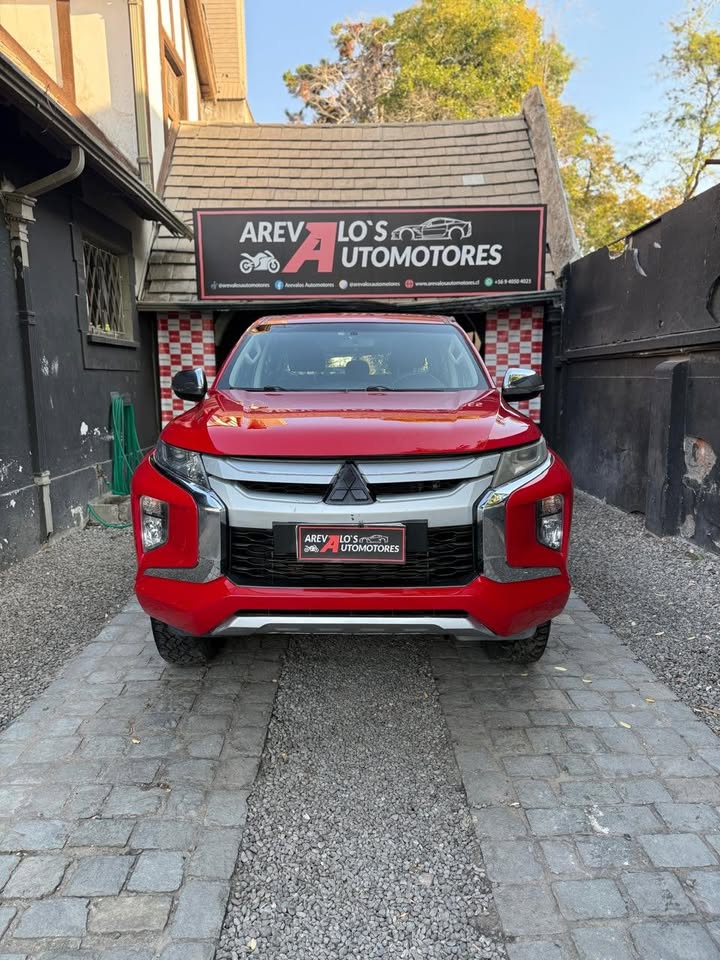 
								MITSUBISHI L200 KATANA CRT 4×4 2.4 DIÉSEL 2020 full									