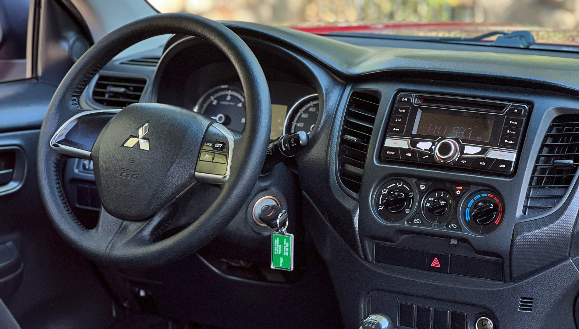 
								MITSUBISHI L200 KATANA CRT 4X4 2.4 DSL 2020 full									